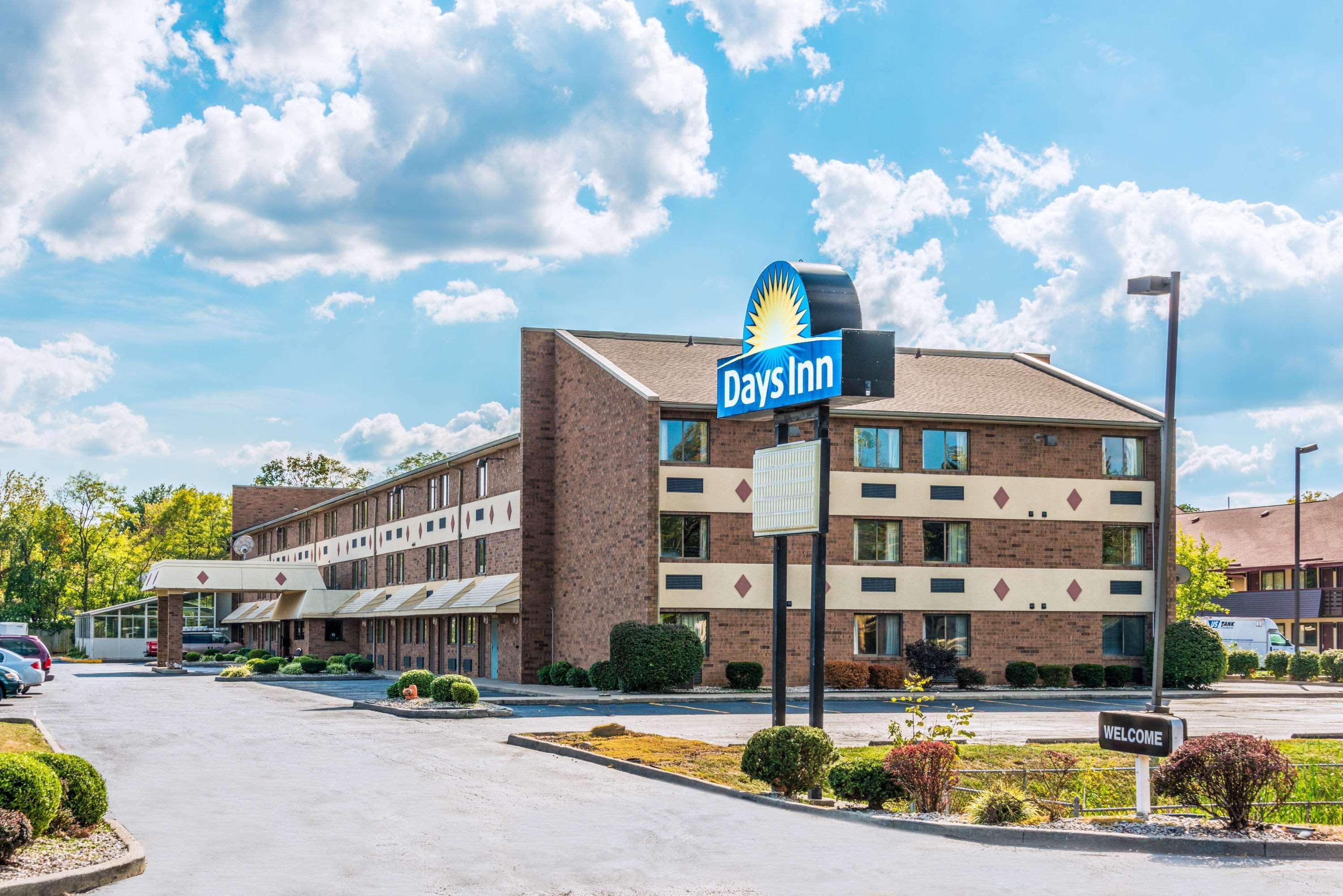 Days Inn By Wyndham Hurstbourne Луисвилл Экстерьер фото