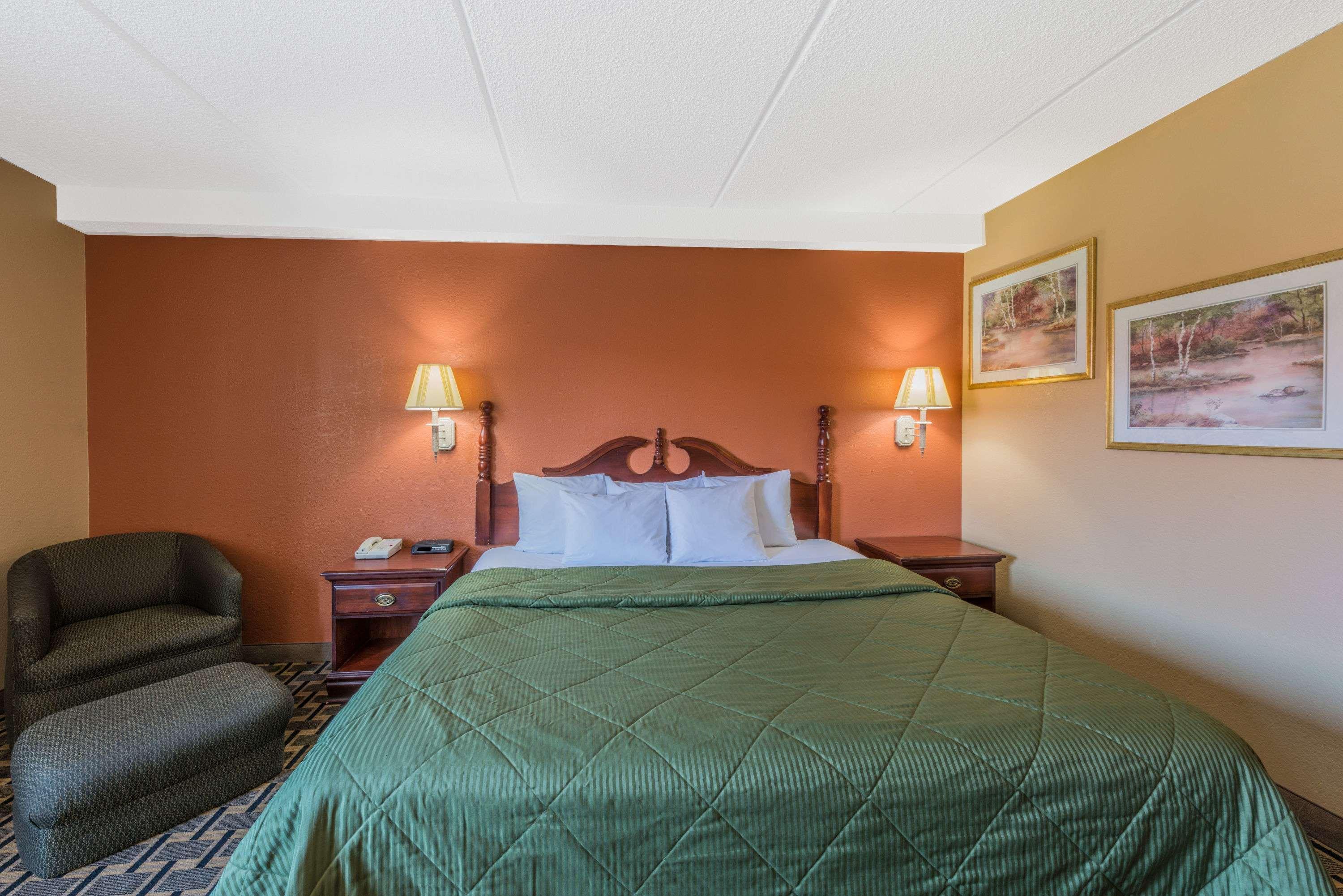 Days Inn By Wyndham Hurstbourne Луисвилл Экстерьер фото